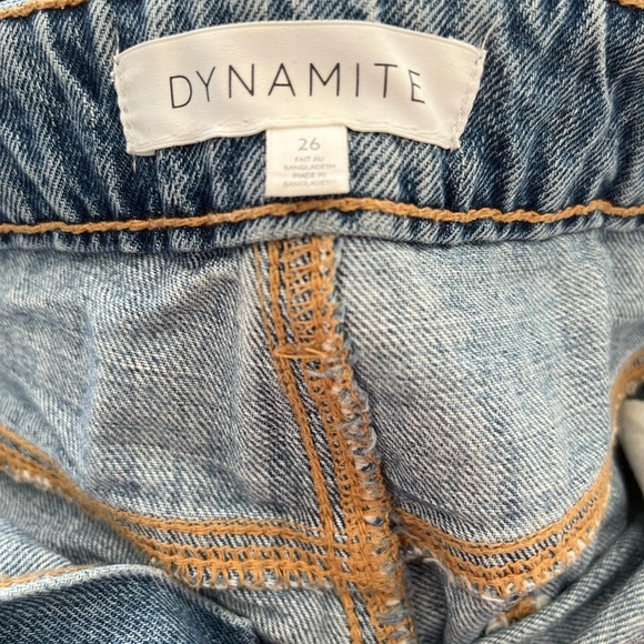 Dynamite Distressed Denim Women's Shorts size 26 - Picture 4 of 4